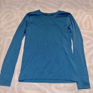 LULULEMON long sleeve swiftly tech